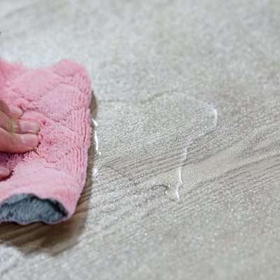 easy to clean table cloth