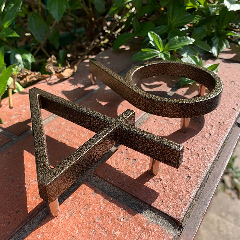 aged finish, leopard finish house numbers floating design