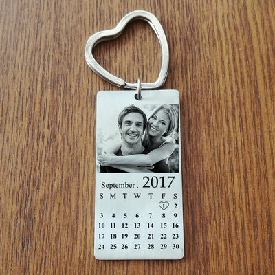 anniversary gift, couples gift, key chain with photo and calendar - winfinity brands